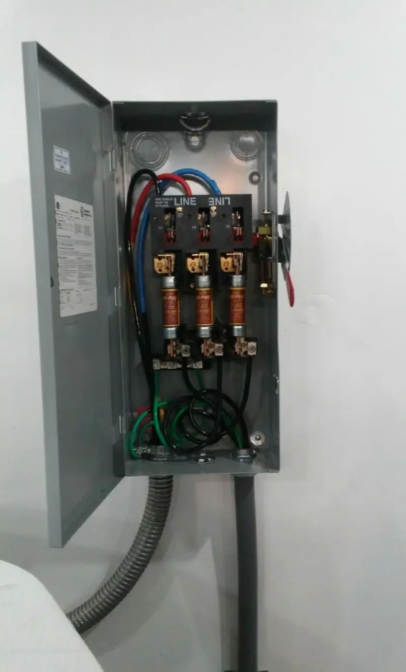 Three-phase disconnect switch installed for Electrical Wiring & Rewiring in Kingman